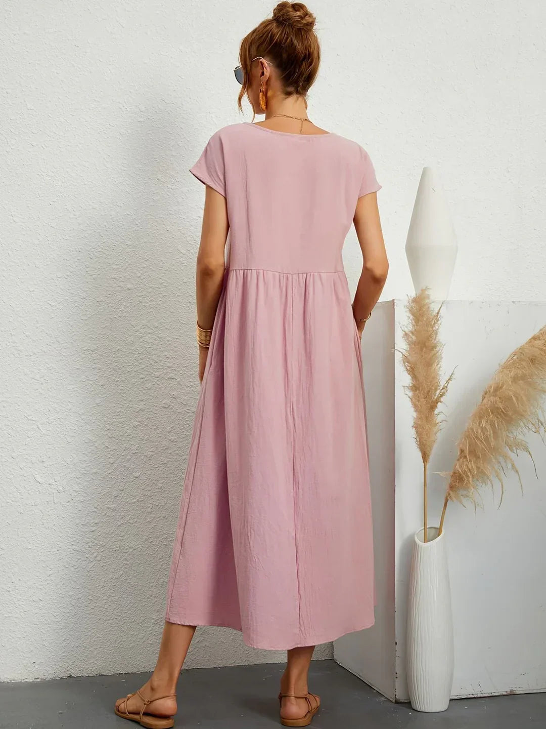 GABRIELA™ — VESTIDO MEDIO FLUIDO DE ELEGANCIA ATEMPORAL