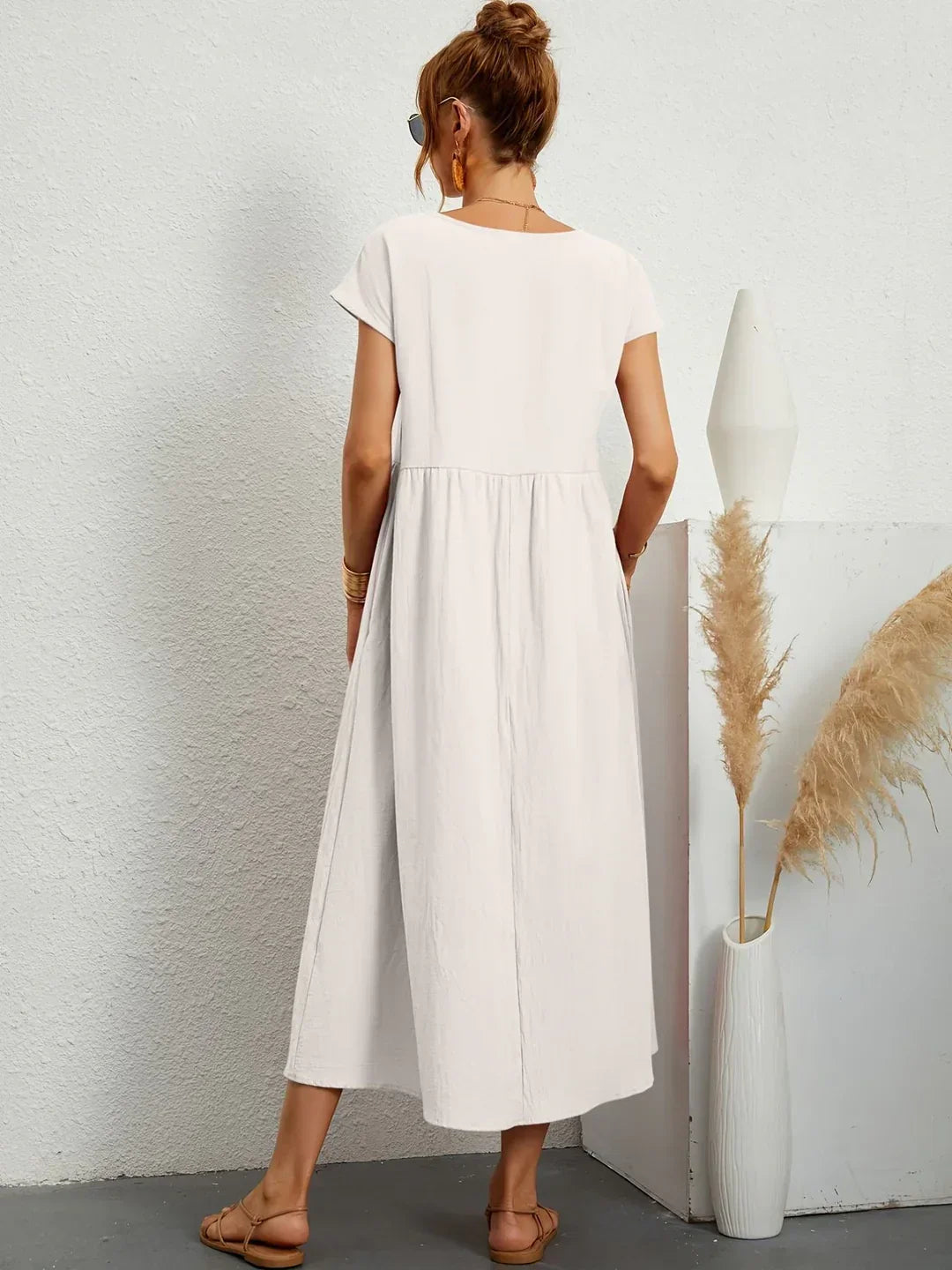 GABRIELA™ — VESTIDO MEDIO FLUIDO DE ELEGANCIA ATEMPORAL
