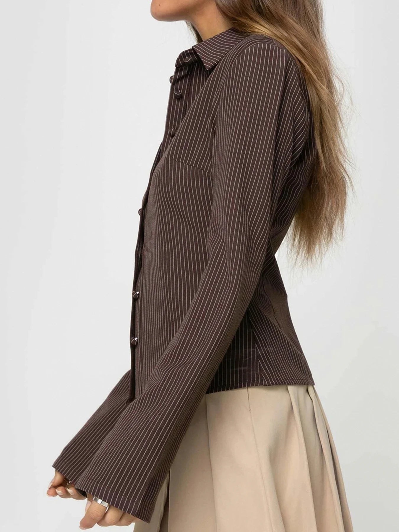 ELENA - BLUSA DE ESTILO RETRO CON CIERRE DE BOTONES