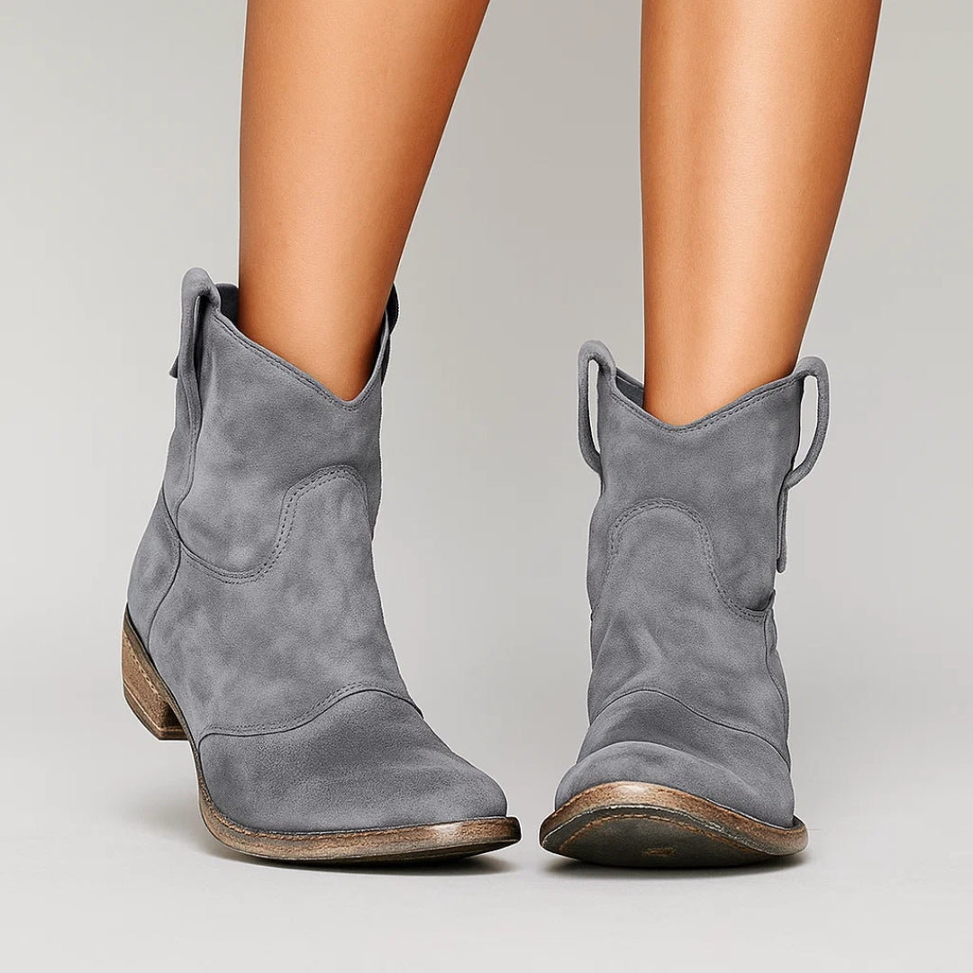 CLAUDIA - BOTINES ATEMPORALES