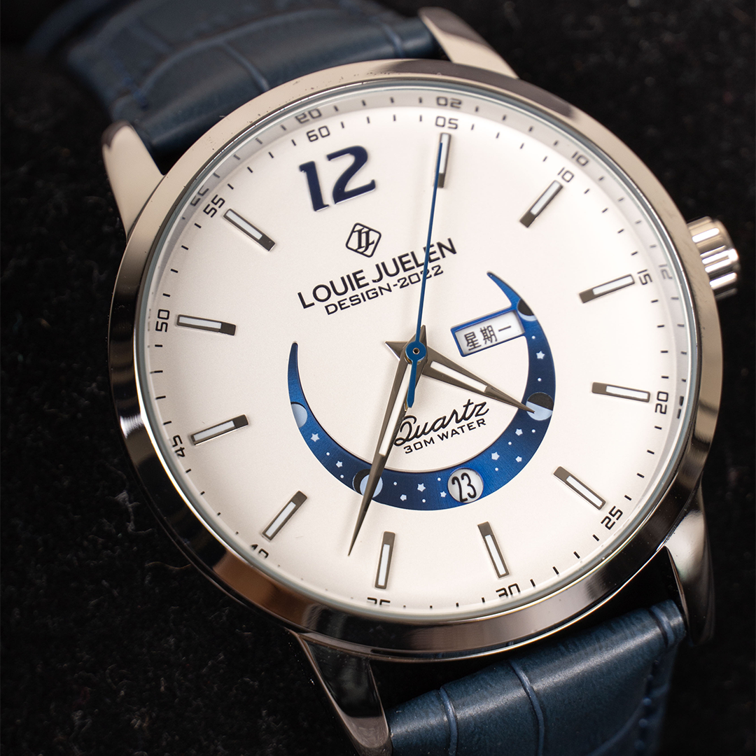 ELEGANTE RELOJ CON FASE LUNAR