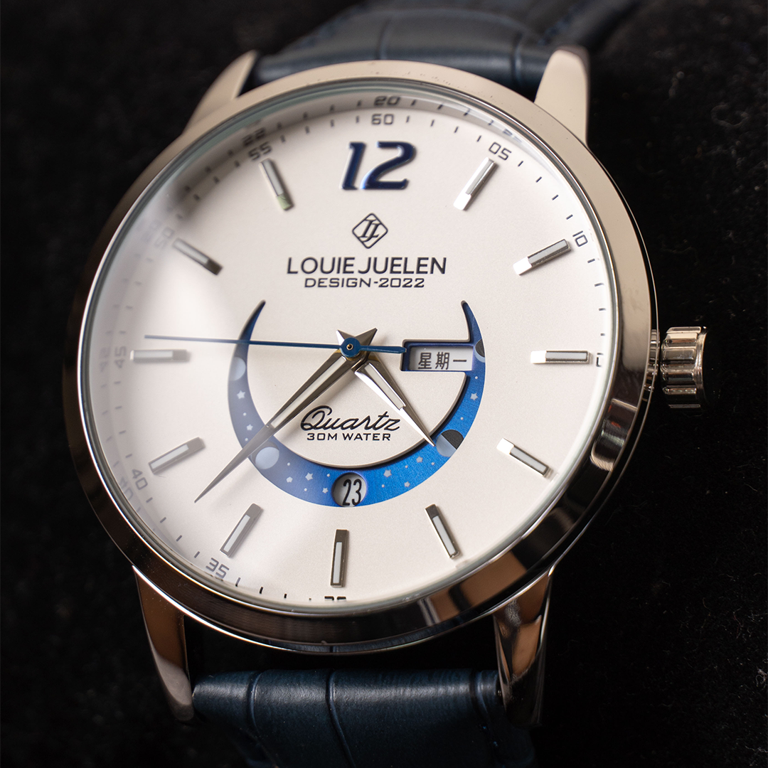 ELEGANTE RELOJ CON FASE LUNAR
